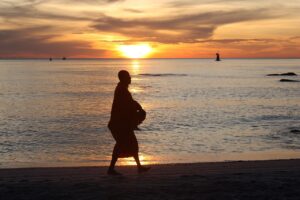 hua hin, thailand, prachuap khiri khan, nature, travel, monk, hua hin beach, alms, the gulf of thailand, beach